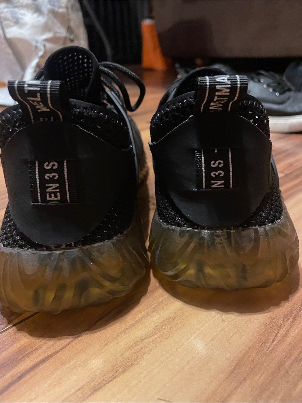 Indestructible Shoes black shoes size 45/11.5 - Picture 2 of 6